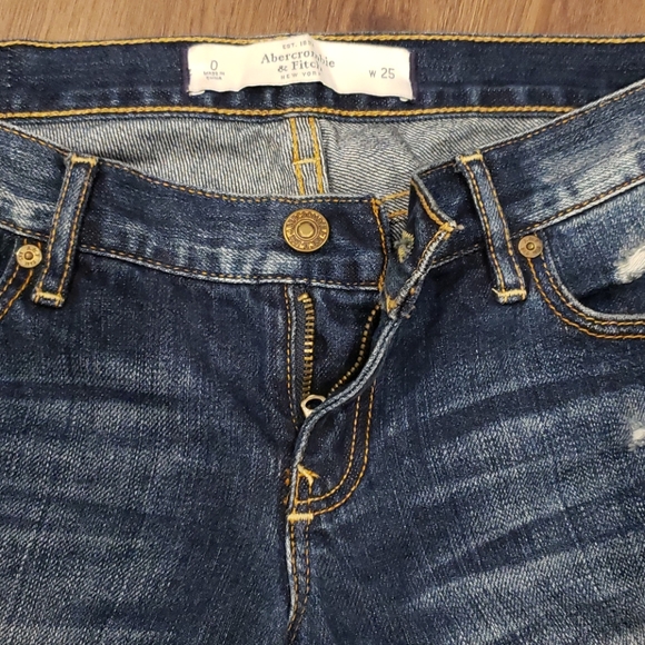 Abercrombie & fitch low cut cropped ripped jeans 0 - Picture 4 of 4